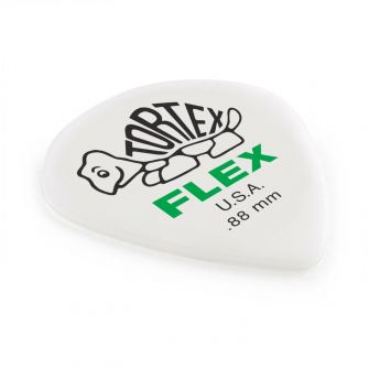 Dunlop Tortex Flex Jazz III 0.88mm -plektra kulmasta kuvattuna.