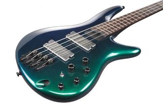 Ibanez SRMS720-BCM basson kansi lähikuvassa.