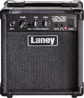 Laney LX10 -kitaravahvistin.